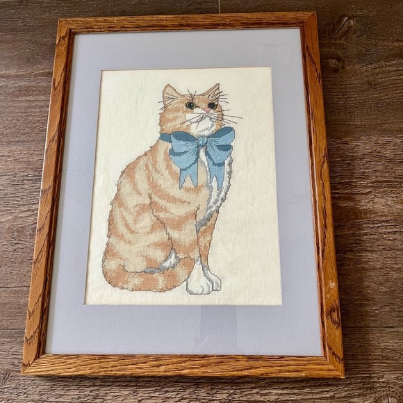 Framed Cat Embroidery with Blue Bow - Picture 2 of 10